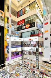 Sim Lim Square (D7), Retail #463341781